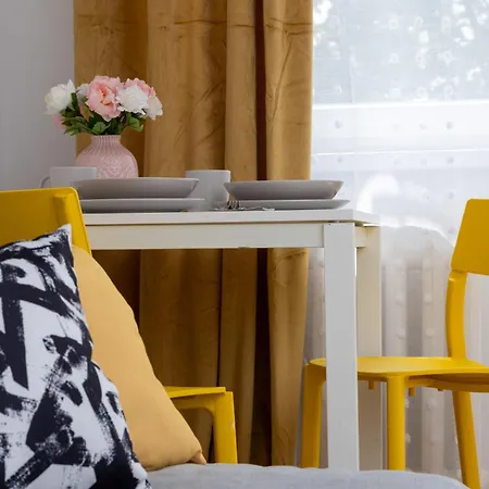شقة Sunny Opolska With Balcony In By Renters غدانسك