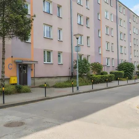 شقة Sunny Opolska With Balcony In By Renters
